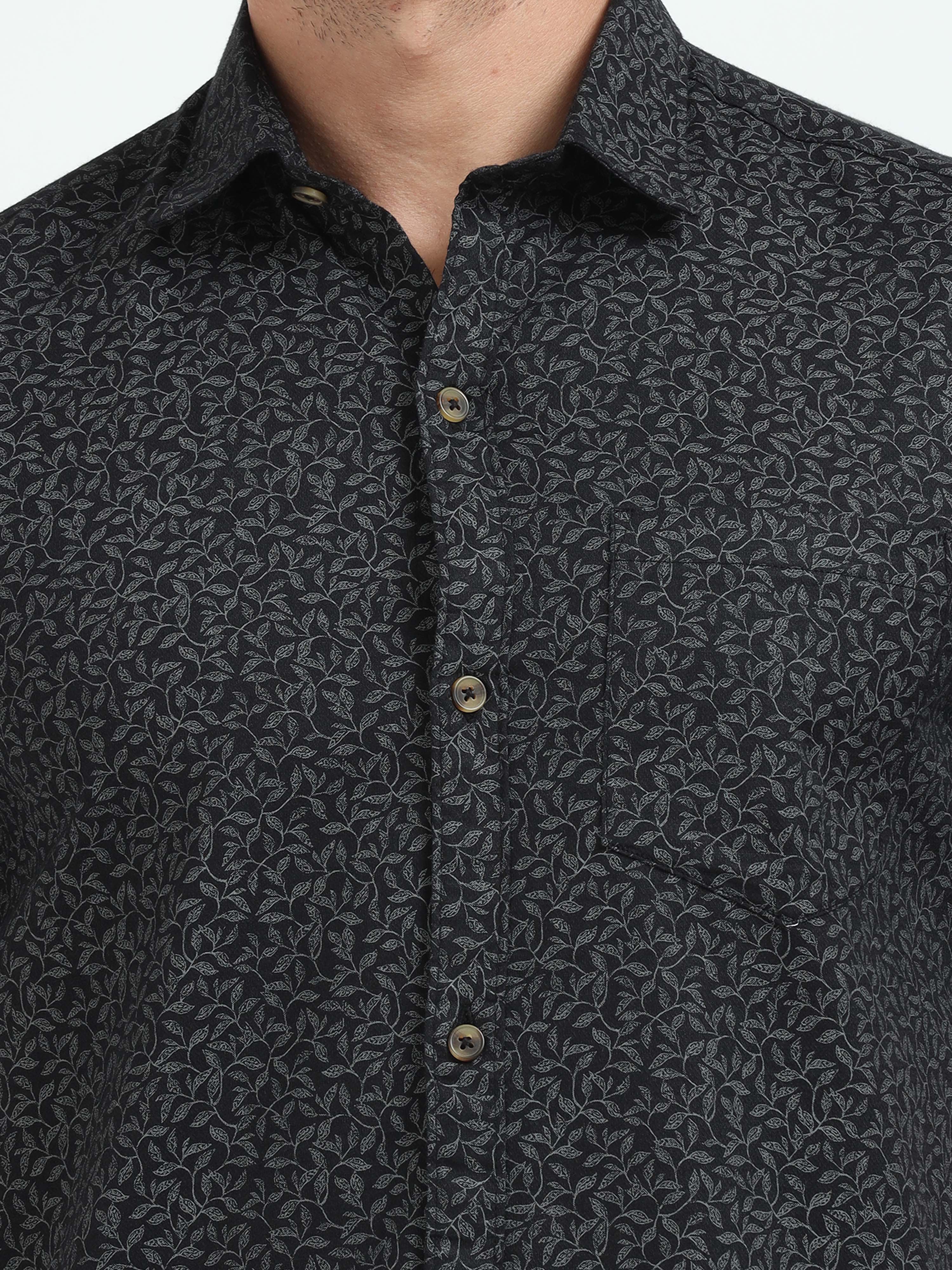 PRĀNA – Midnight Canopy Half-Sleeve Shirt
